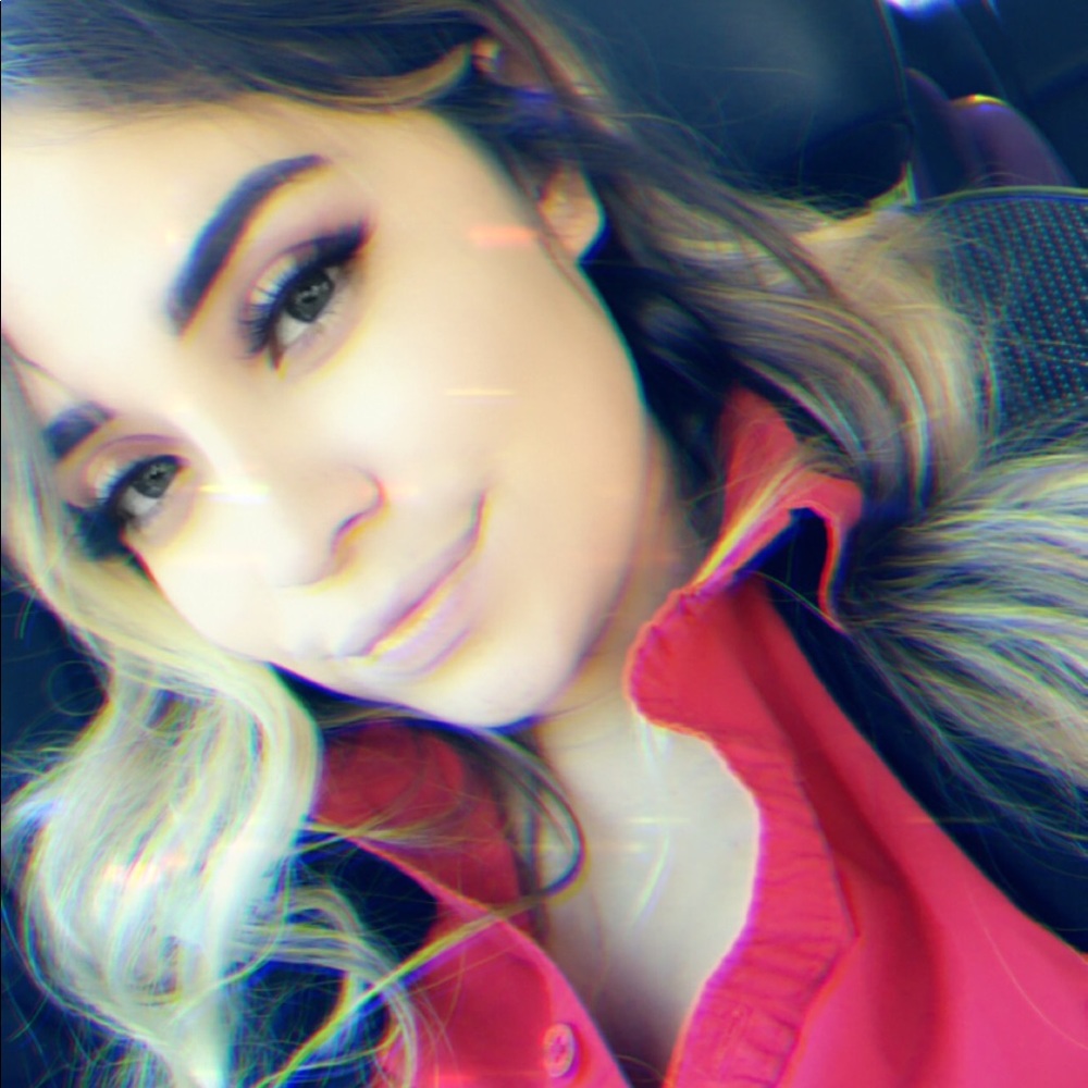 Meet your Posher, Maggie